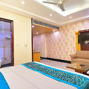 3* Отель Hari Piorko - Just A Min Away From New Railway Station